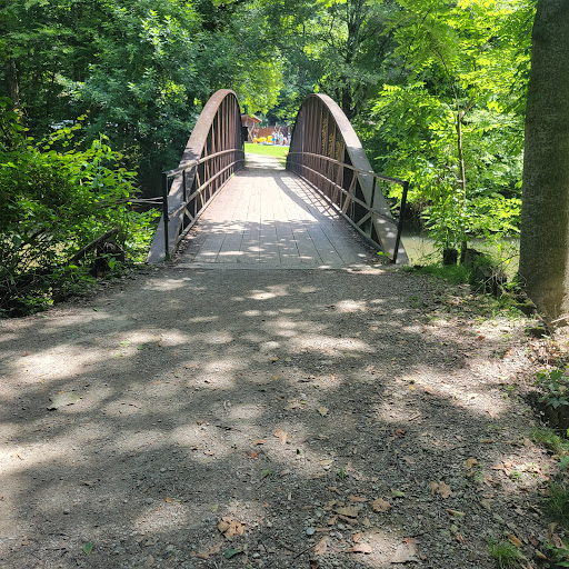 Powers Island Trail