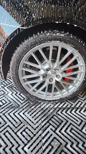 Comentarii opinii despre Mel'Auto Centre d'esthétique Auto