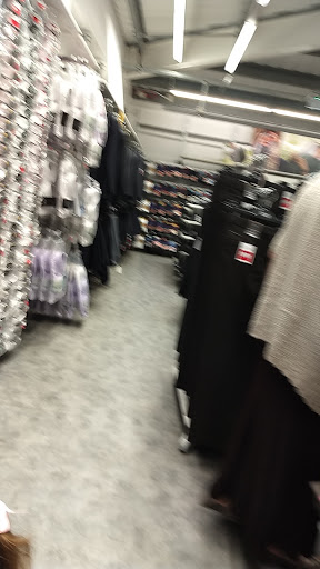 Marks & Spencer Ebbw Vale Festival Park Oulet - Thumbnail