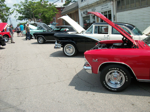 JR'S Paint and Body Gallery - United States
