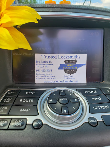 Trusted Locksmiths - Visual