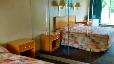 Photos of KINGSTON INN