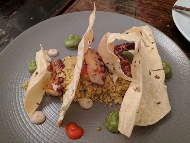 Xapuri, bistro