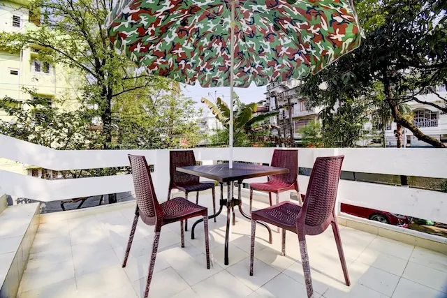 Super Hotel O The Dove Villa