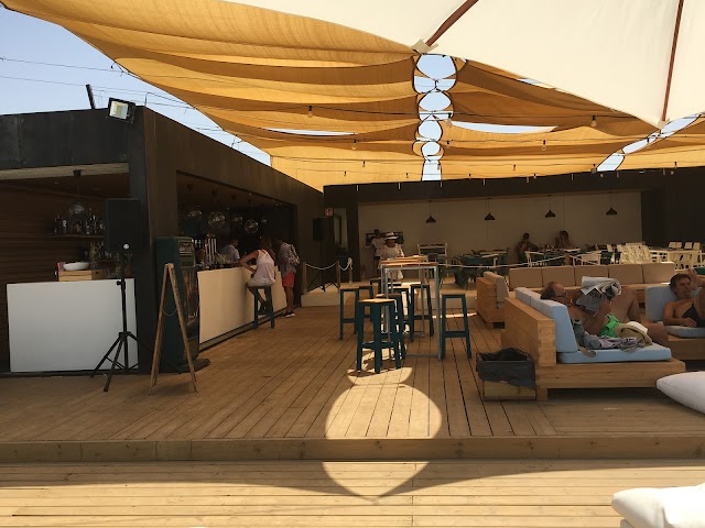 SAAM Cafe Del Mar