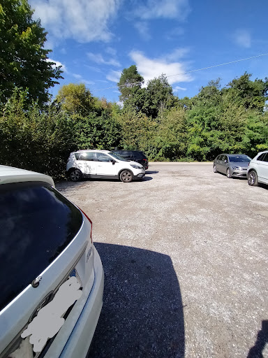 Parcheggio Trattoria Il Barzaghin - Brenna (co) - Thumbnail