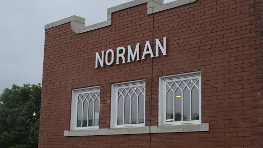 Norman - Visual