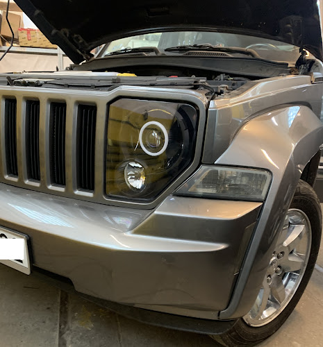 Comentarii opinii despre Regeneracja reflektorów i odbłyśników lamp, naprawa szyb - Auto Gamma