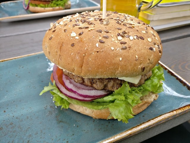 HANS IM GLÜCK Burgergrill