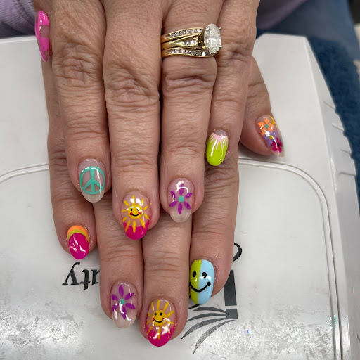 Atmore Nails - Visual