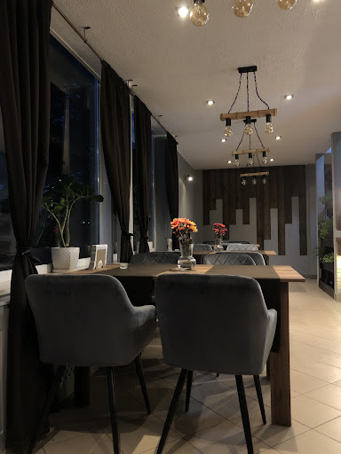 Drewniana Cafe & Bistro