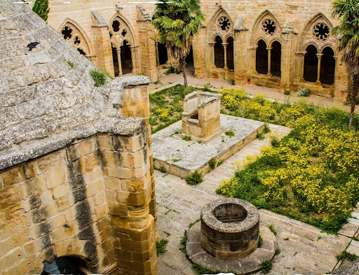 Claustro - Visual