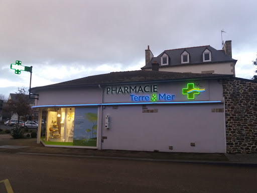 Pharmacie Terre et Mer Gallery - France