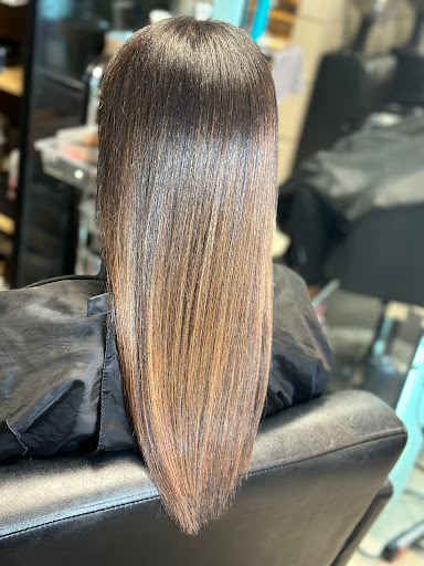 Renu Salon - Thumbnail