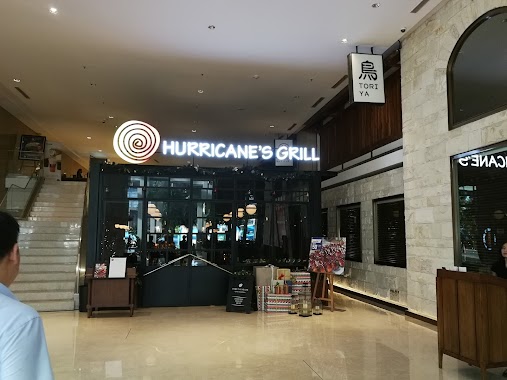 Hurricane's Grill Noble House, Author: W B