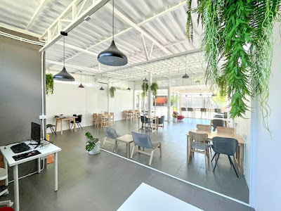 laptop friendly coworking space