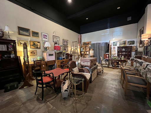 Long Beach Vintage Etc - Antiques - Thumbnail