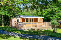 Camping Château de Lez-Eaux à Saint-Aubin-des-Préaux