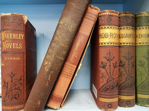 Starr Books DBA Gently Used Books - Thumbnail