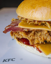 Photo n°17 de KFC PARIS STRASBOURG ST DENIS à Paris (Restaurant de hamburgers)