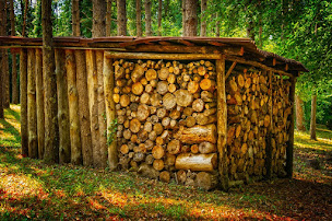 Photo n°1 de Touflamme - Bois de chauffage Finistère | Vente et Livraison - Buches Densifiés Granulés Pellets Allume Feu 29 Bodilis à Bodilis (Magasin de bois de chauffage)