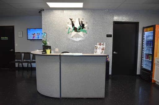 Long Island Cheer Gallery - United States
