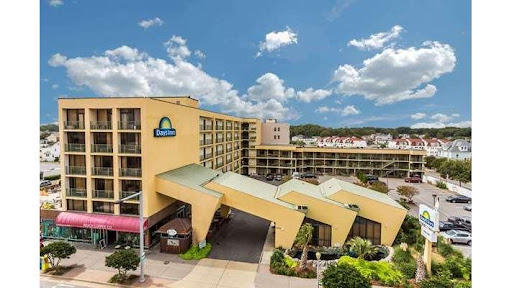 Days Inn by Wyndham Virginia Beach At The Beach