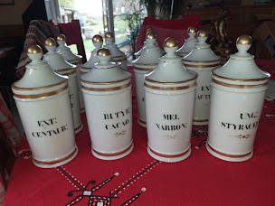 Photo n°13 de Brocante l'atelier Jean François Charlot à Argillières (Magasin de meubles d'occasion)