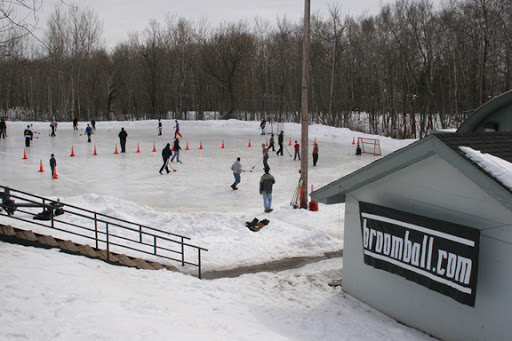 BROOMBALL.COM - Visual