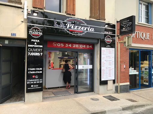 Photo 4 - L.A. Pizzeria