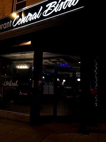 Central Bistro by null