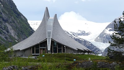 Photos of Breheimsenteret