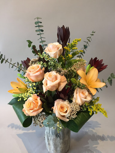 April Showers Floral Designs - Thumbnail