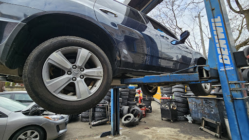 United Bronx Auto Repair and Tires - Thumbnail