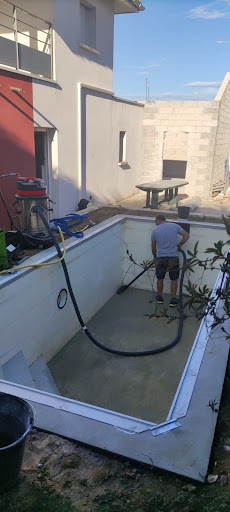Photo de Christophe technicien piscine à Cérons (33720)