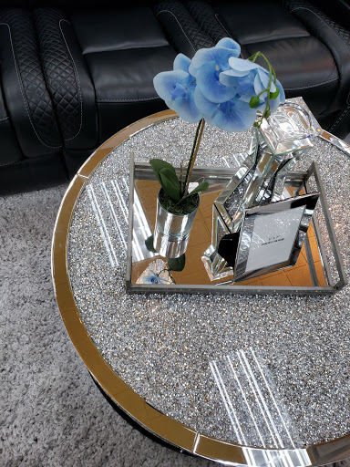 Danny's Furniture - Thumbnail