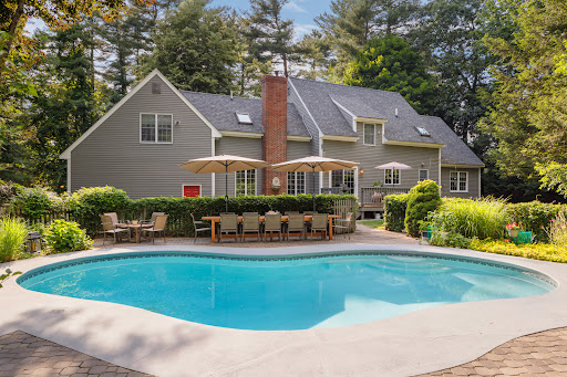 Lorraine Pesce, Realtor, Advisors Living - Thumbnail
