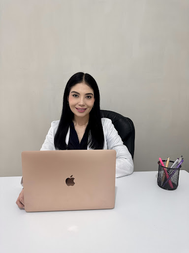 Dra. Michelle Ávalos
