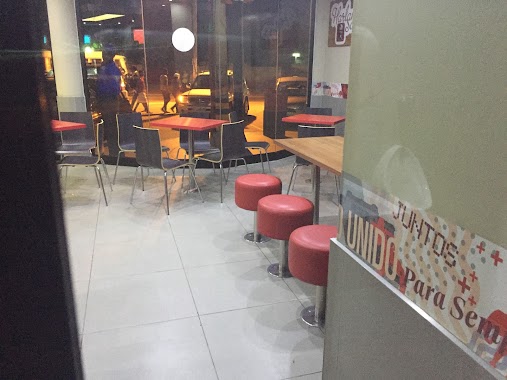 KFC - Av. Das Indústrias, Author: Lerox Custodio De Jesus