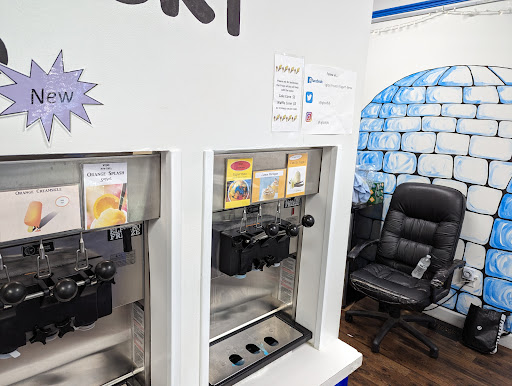 Igloo Frozen Yogurt and Treats - Thumbnail