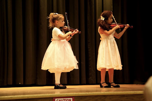 Violin Teacher Kasandra Klassy - Thumbnail