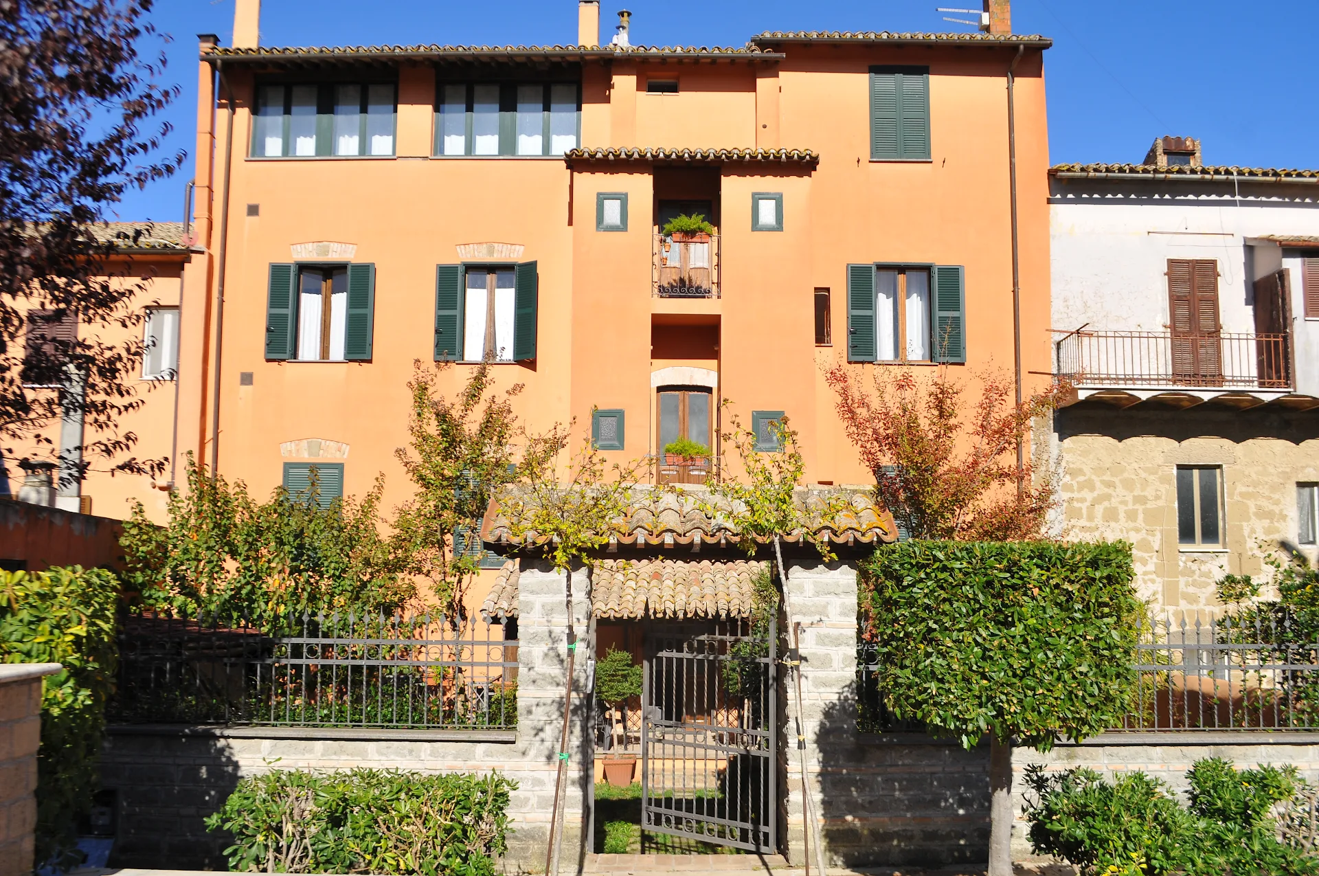 Tuscany Location
