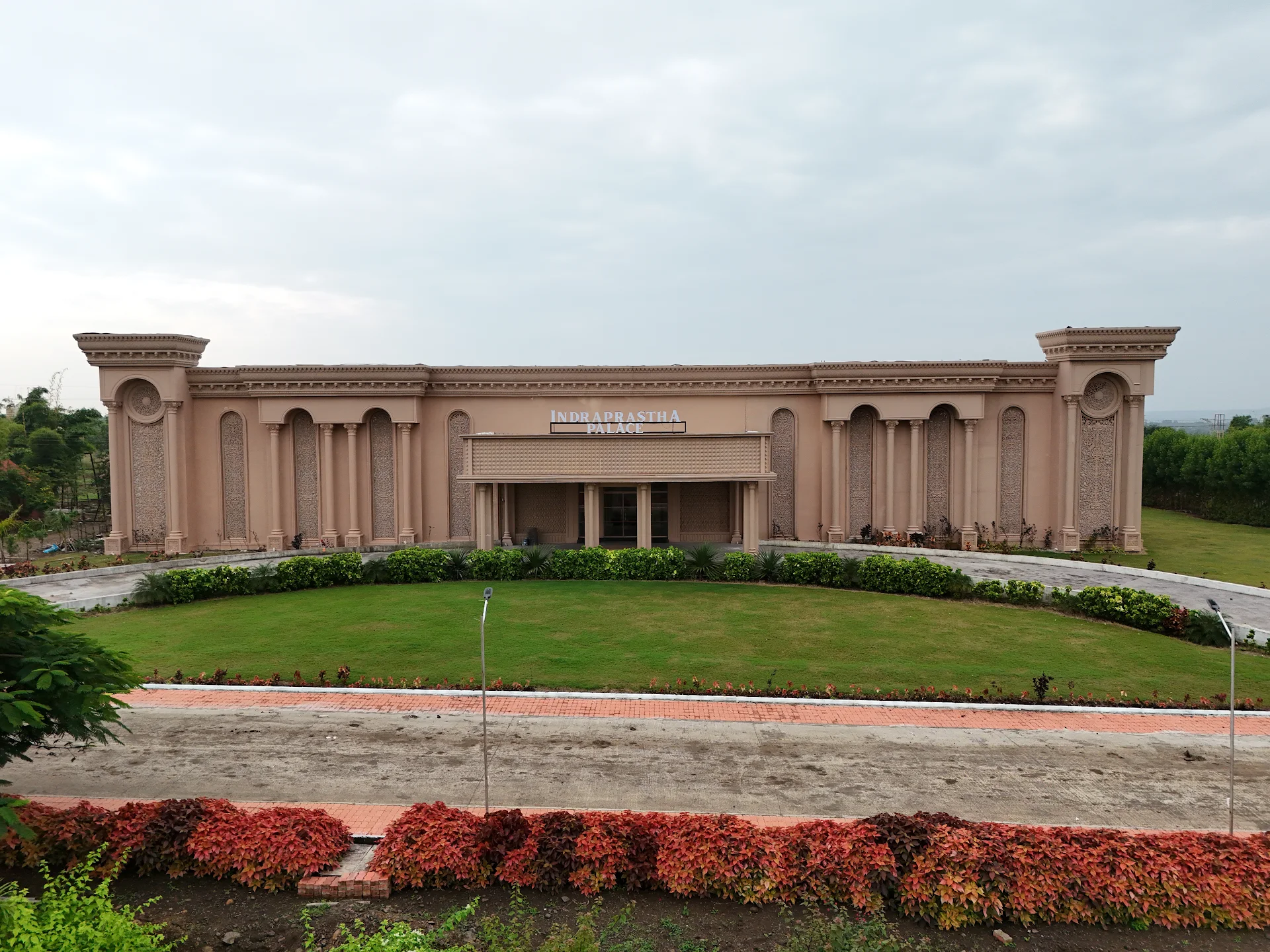 Madhuban Village - FARMSHOUSE | CLUB | RESORT | BANQUETS