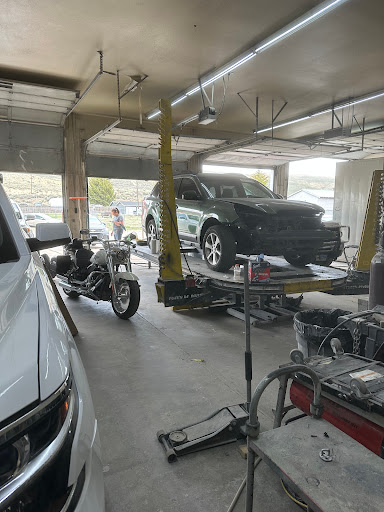 Diamondville Collision Center - Thumbnail