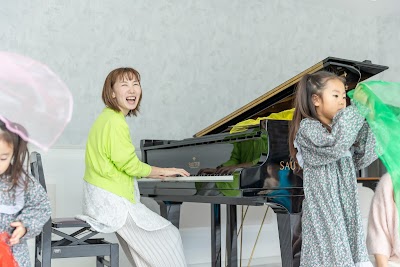 ポルトおんがく教室 勝田台・村上 のリトミックとピアノ教室