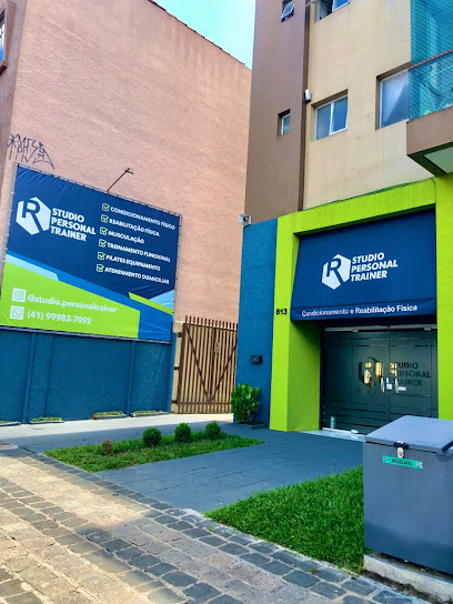 Studio Personal Trainer