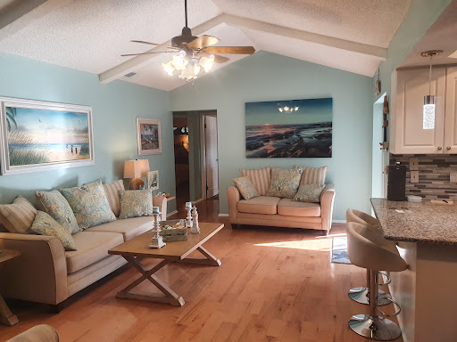 Pinellas County REALTOR Candis L Carmichael, P.A. - Thumbnail