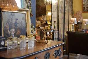 Photo n°3 de Antiquités Lassaussois à Chartres (Magasin d'antiquités)