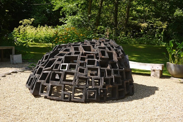 The Hannah Peschar Sculpture Garden