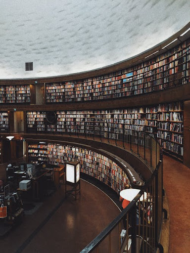 Tulare Public Library Gallery - United States